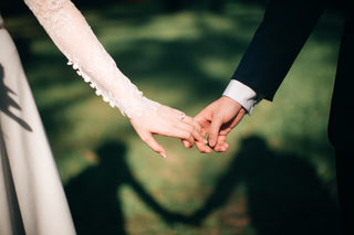 9 Ways to smell great on your wedding day